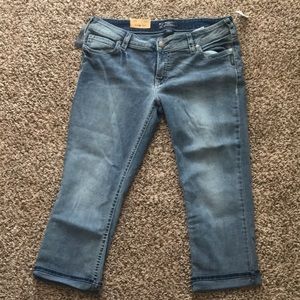 Silver Jeans Co Aiko Mid Capri-CUTE- NWT!